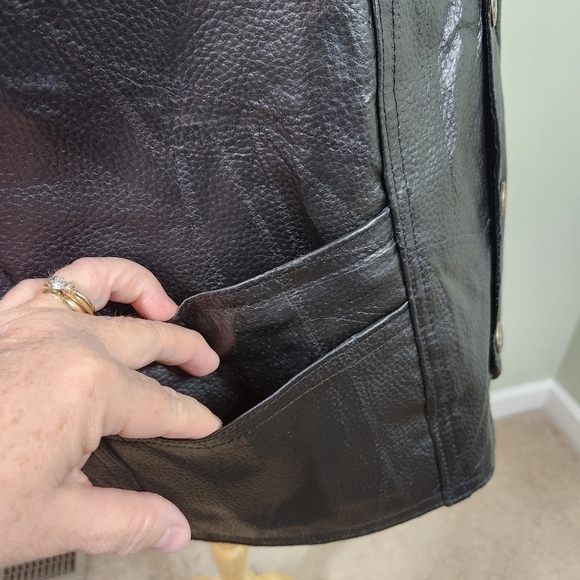 Diamond Plate Buffalo Genuine Leather Motorcycle Vest, sz 3X - Picture 6 of 10